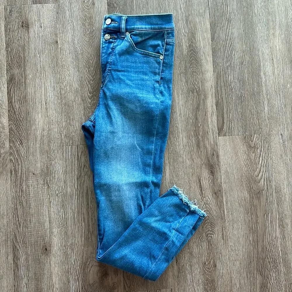 Express Super High Rise Double Button Skinny Jeans Medium‎ Wash Size 6